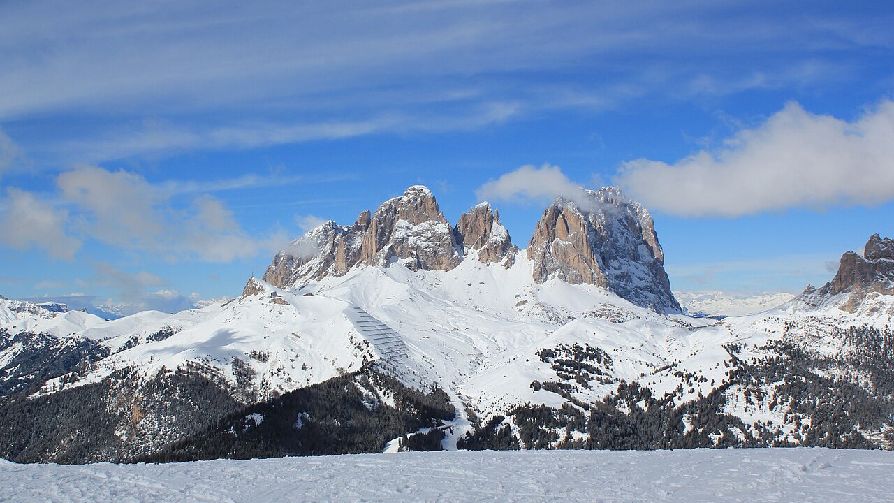 The Best Dolomites Ski Resorts for Mixed-Ability Groups 2026/27