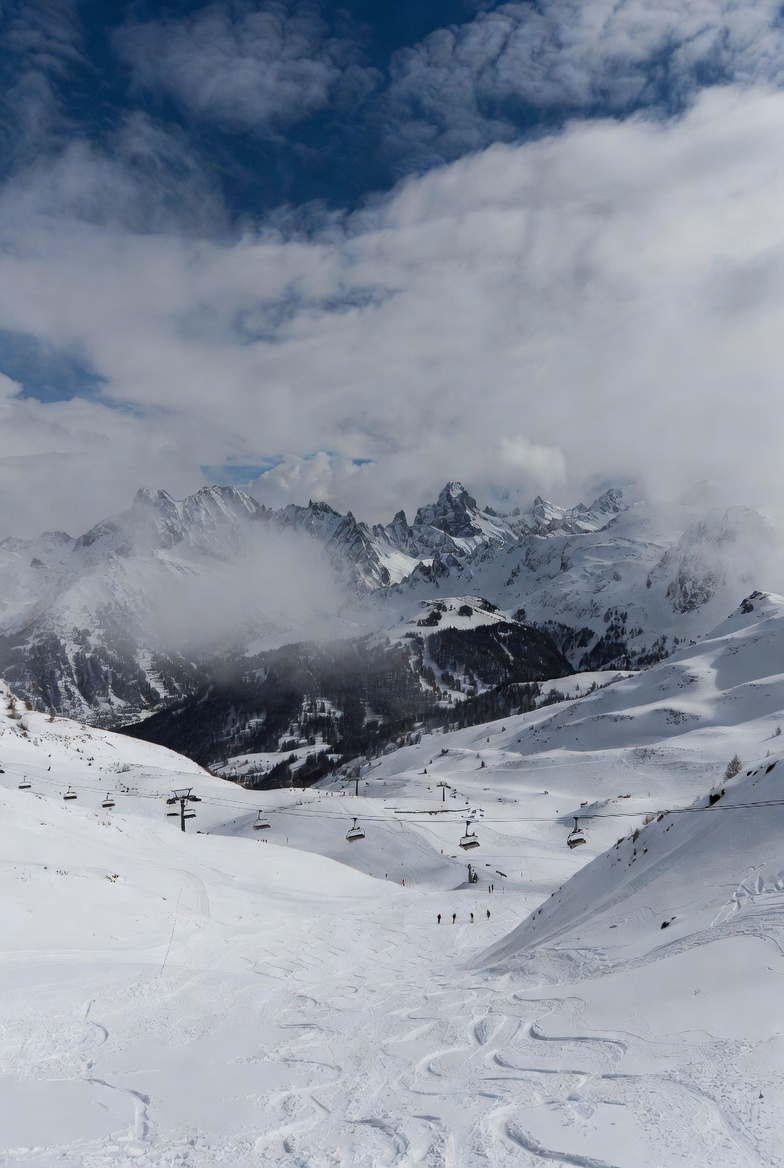 Sauze d'Oulx — The Via Lattea Party Town That Also Has Great Skiing